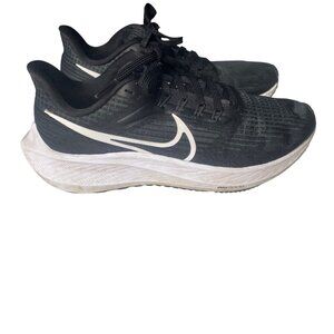 Nike Air Zoom Pegasus 39 Running Shoes Womens Size 7 Black & White Sneakers Spor